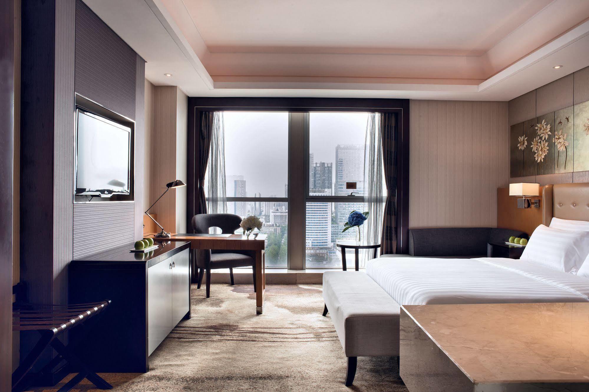 Lia! Chengdu Hotel Exterior photo